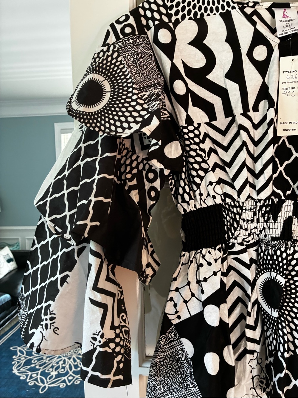 Black & White Patterned Ruffle Sleeve Peplum Top - Picture 4 of 4